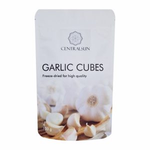 Freeze-dried garlic cubes